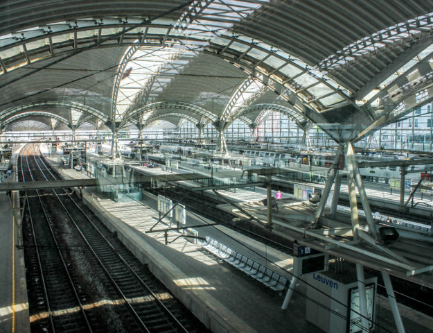Estación de trenes de Lovaina, Bélgica.